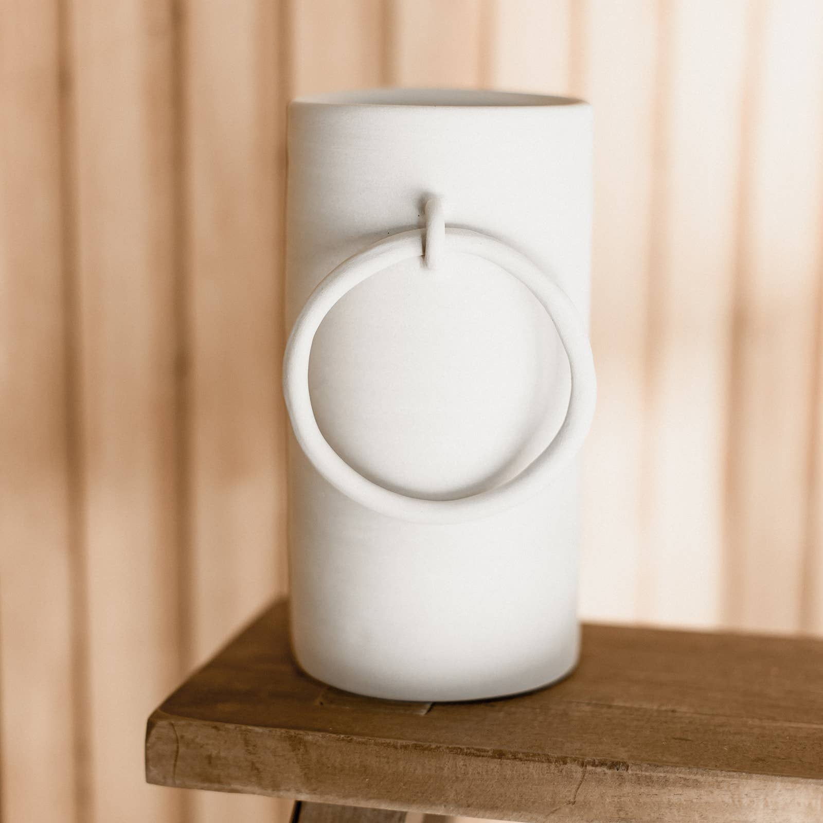 Vase en grès - Big ring (blanc crème)