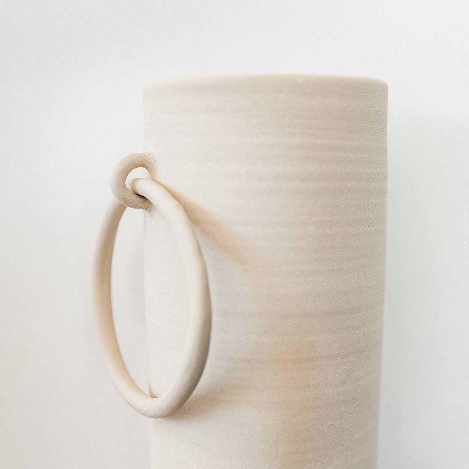 Vase en grès - Big ring (blanc crème)